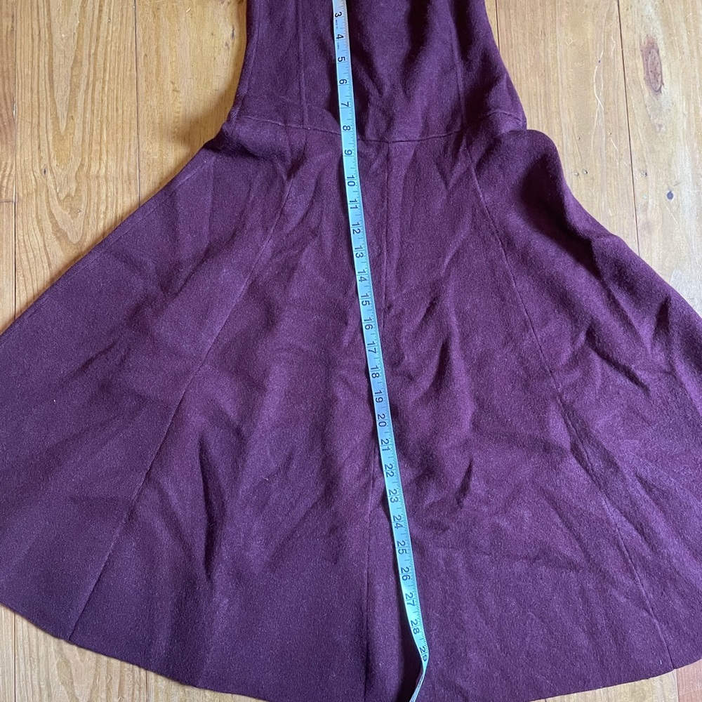 Eva Mendez burgundy sweater skirt